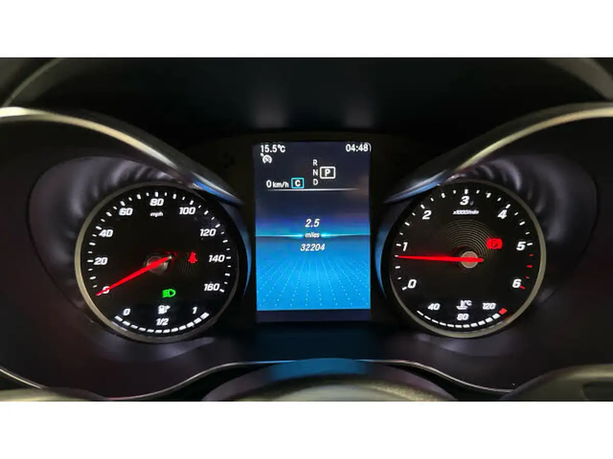 2020-mercedes-benz-glc-class-20d-glc220d-amg-line-station-wagon-5d-4matic-plus-big-17