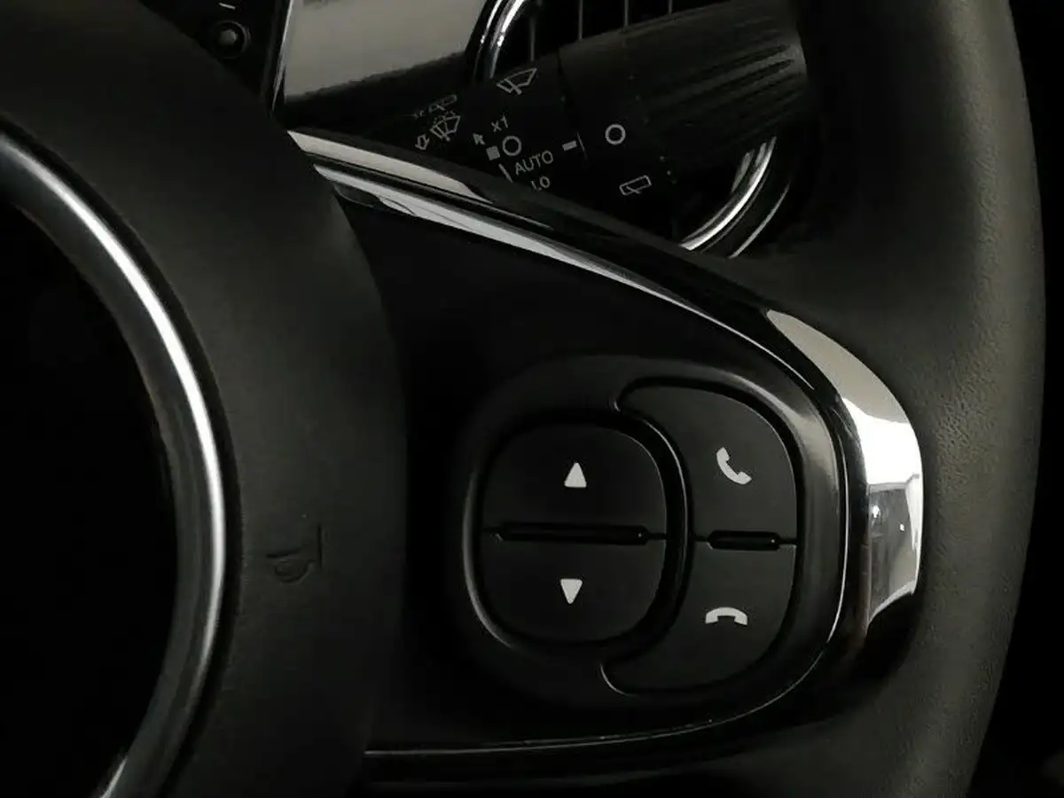 2022-fiat-500-10-dolcevita-big-17