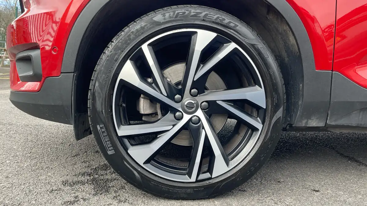 2021-volvo-xc40-20-b4-r-design-pro-197bhp-awd-geartronic-big-16