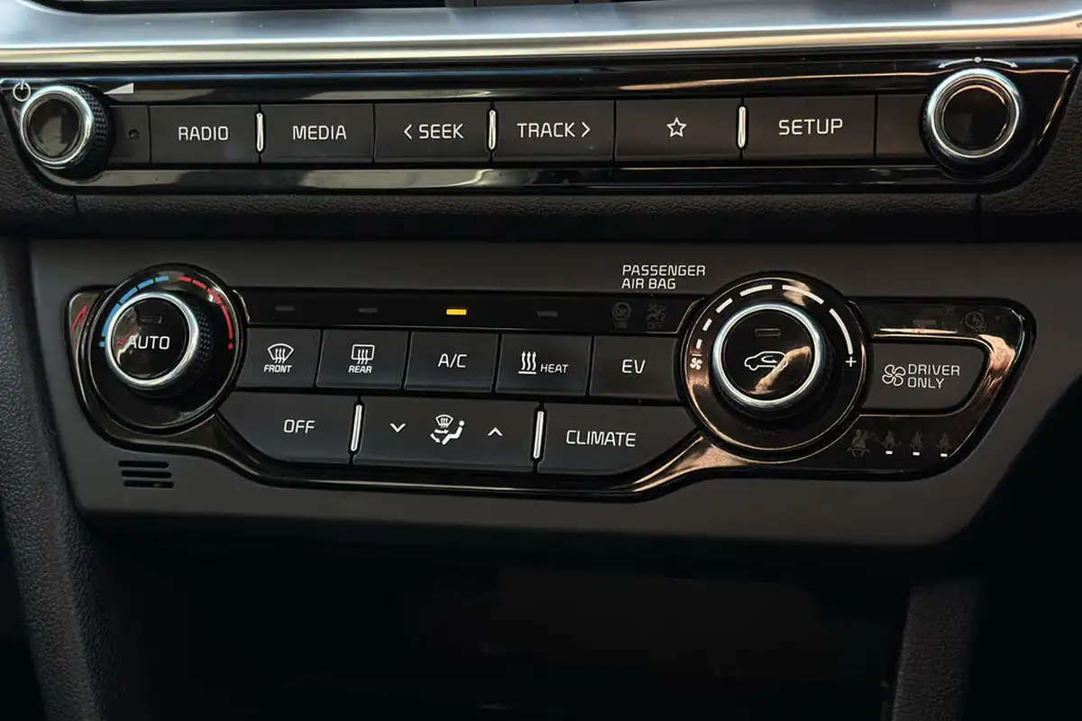 2021-kia-e-niro-ev-2-134bhp-39-big-14