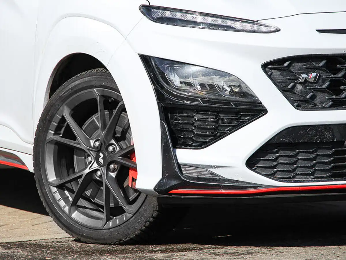 2022-hyundai-kona-20-t-gdi-n-big-8