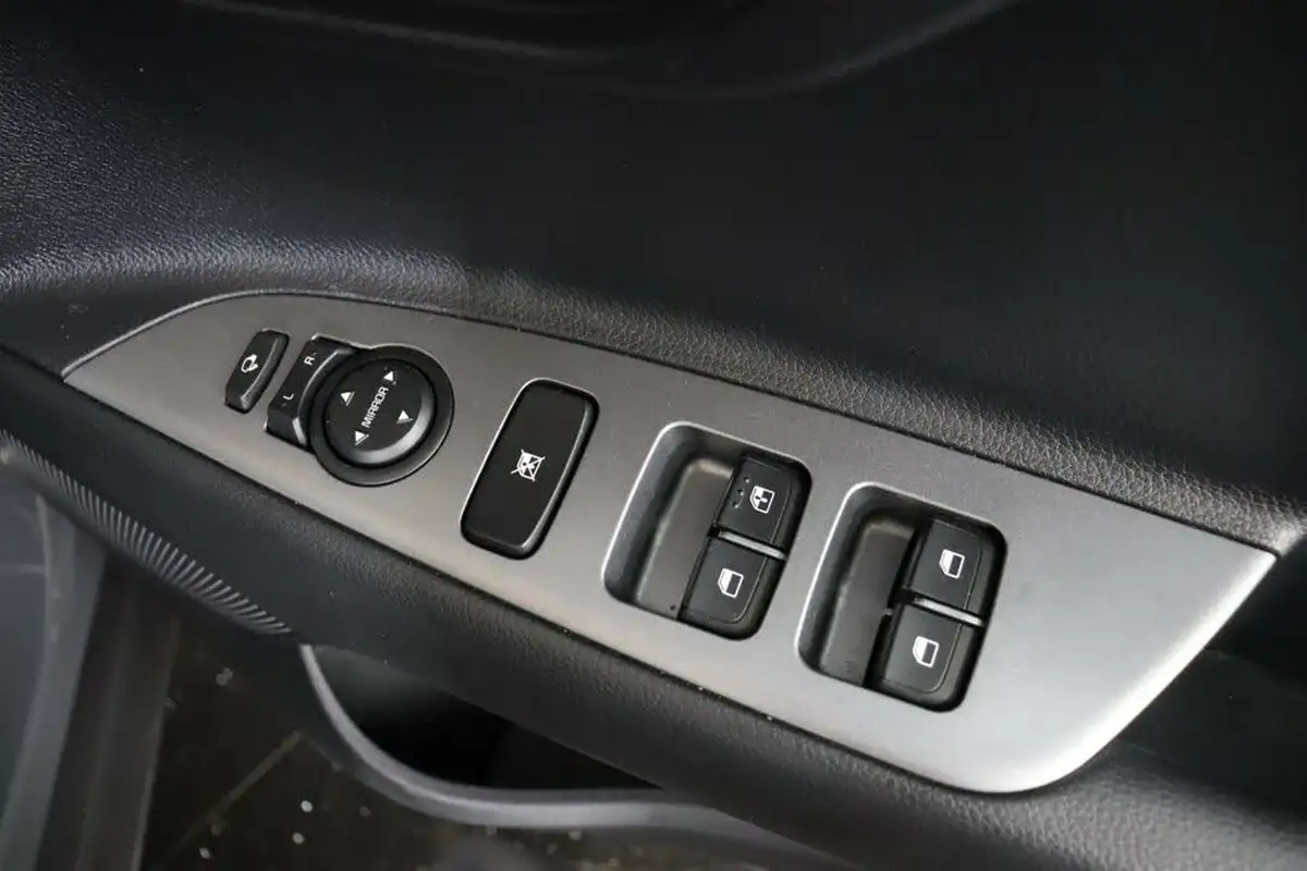 2022-kia-stonic-10-t-gdi-gt-line-s-big-14