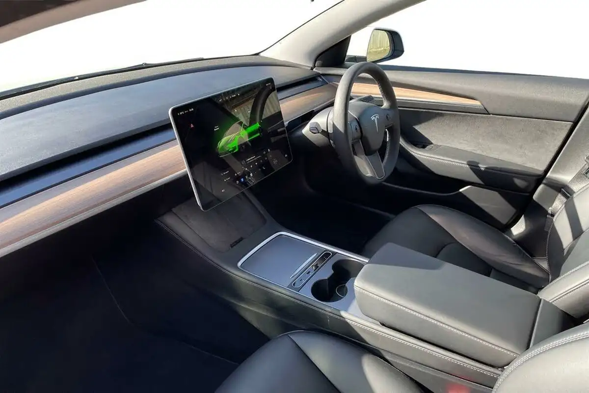 2023-tesla-model-3-e-rwd-241bhp-big-6