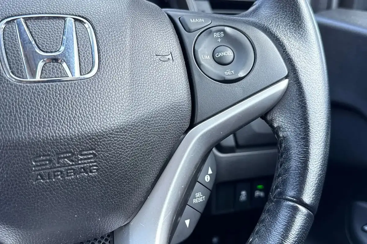 2019-honda-jazz-13-i-vtec-ex-cvt-big-28