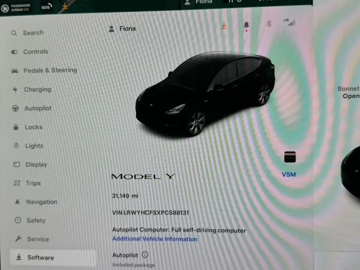 2022-tesla-model-y-e-rwd-big-11