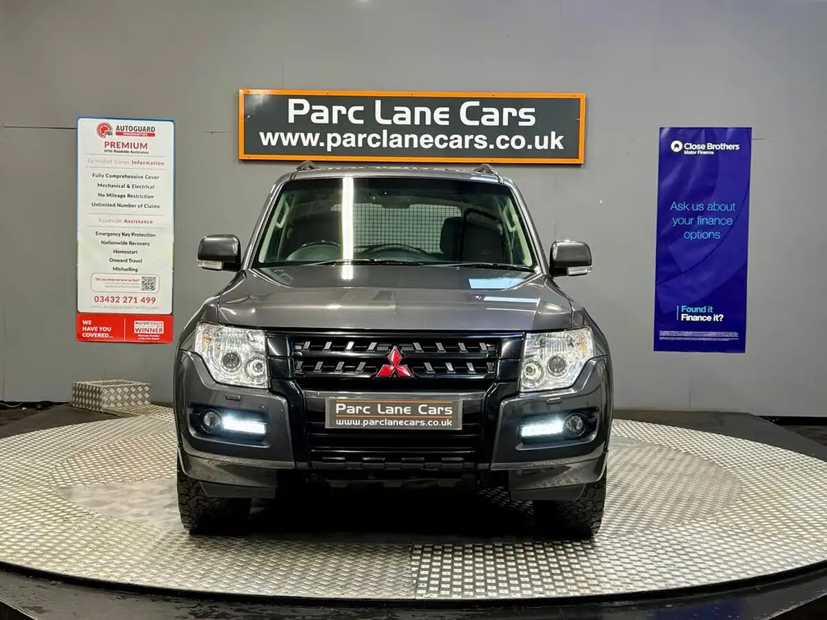 2016-mitsubishi-shogun-32td-sg2-32-di-dc-187bhpeu6-4x4-4work-lwb-window-van-auto-big-8