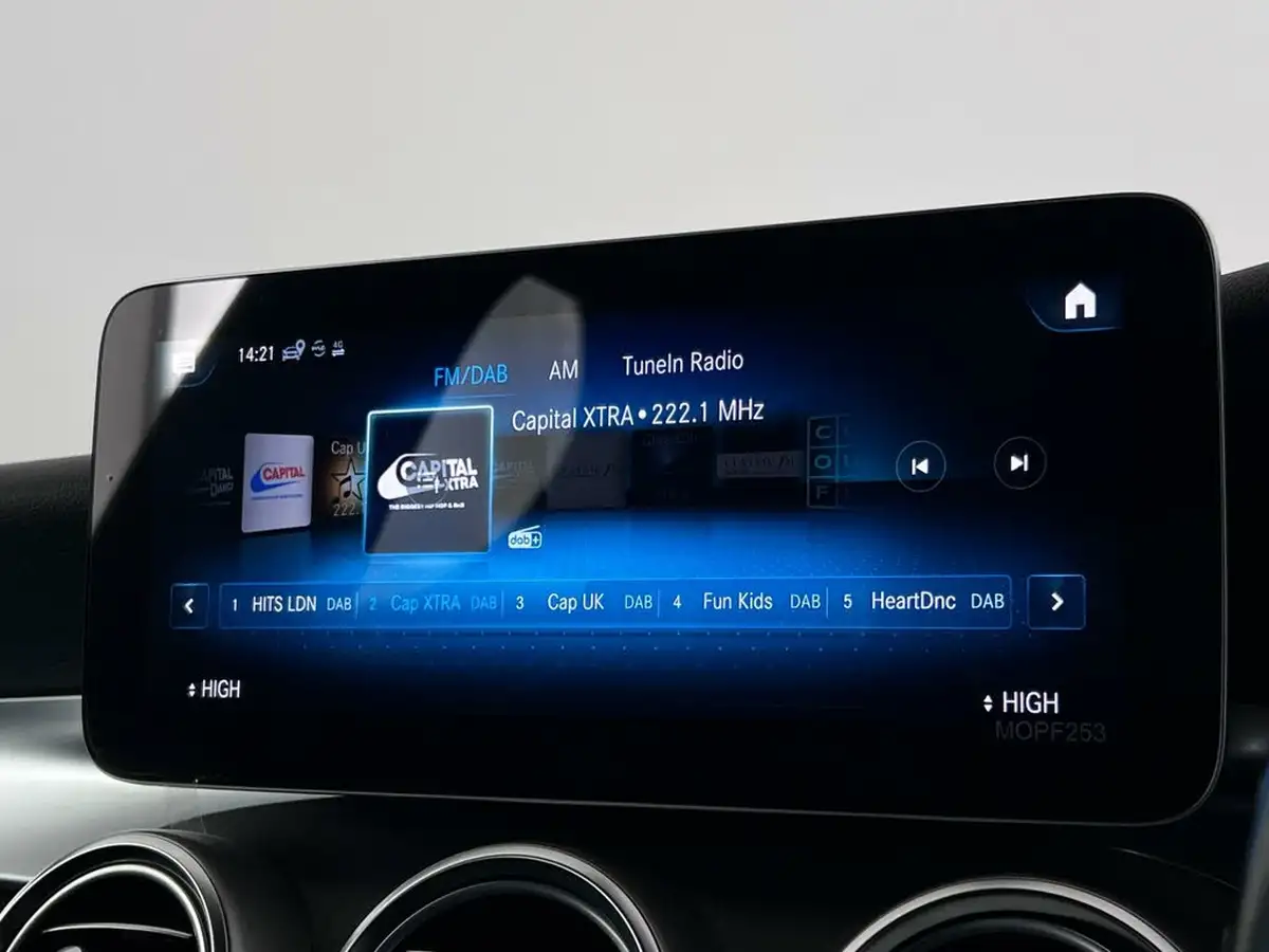 2019-mercedes-benz-glc-class-20d-glc220d-amg-line-station-wagon-5d-4matic-plus-big-33