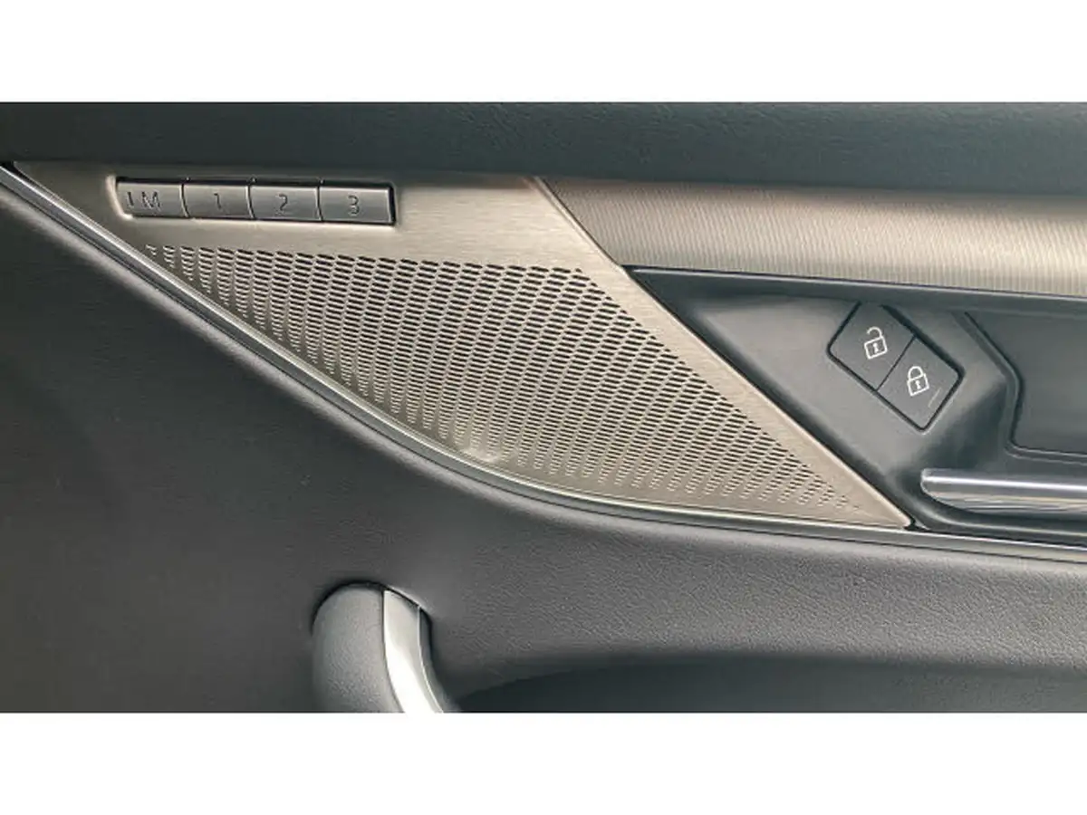 2024-jaguar-f-pace-20-d200-r-dynamic-s-big-26