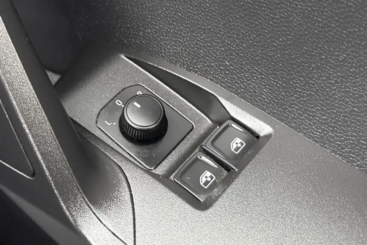 2022-seat-ibiza-10-tsi-se-edition-big-32