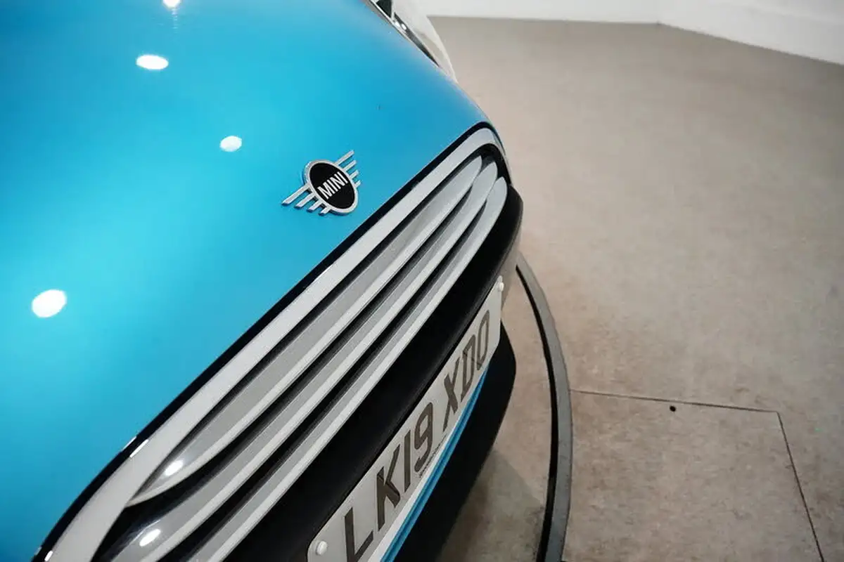 2019-mini-cooper-15-cooper-exclusive-134bhp-hatchback-3d-big-18