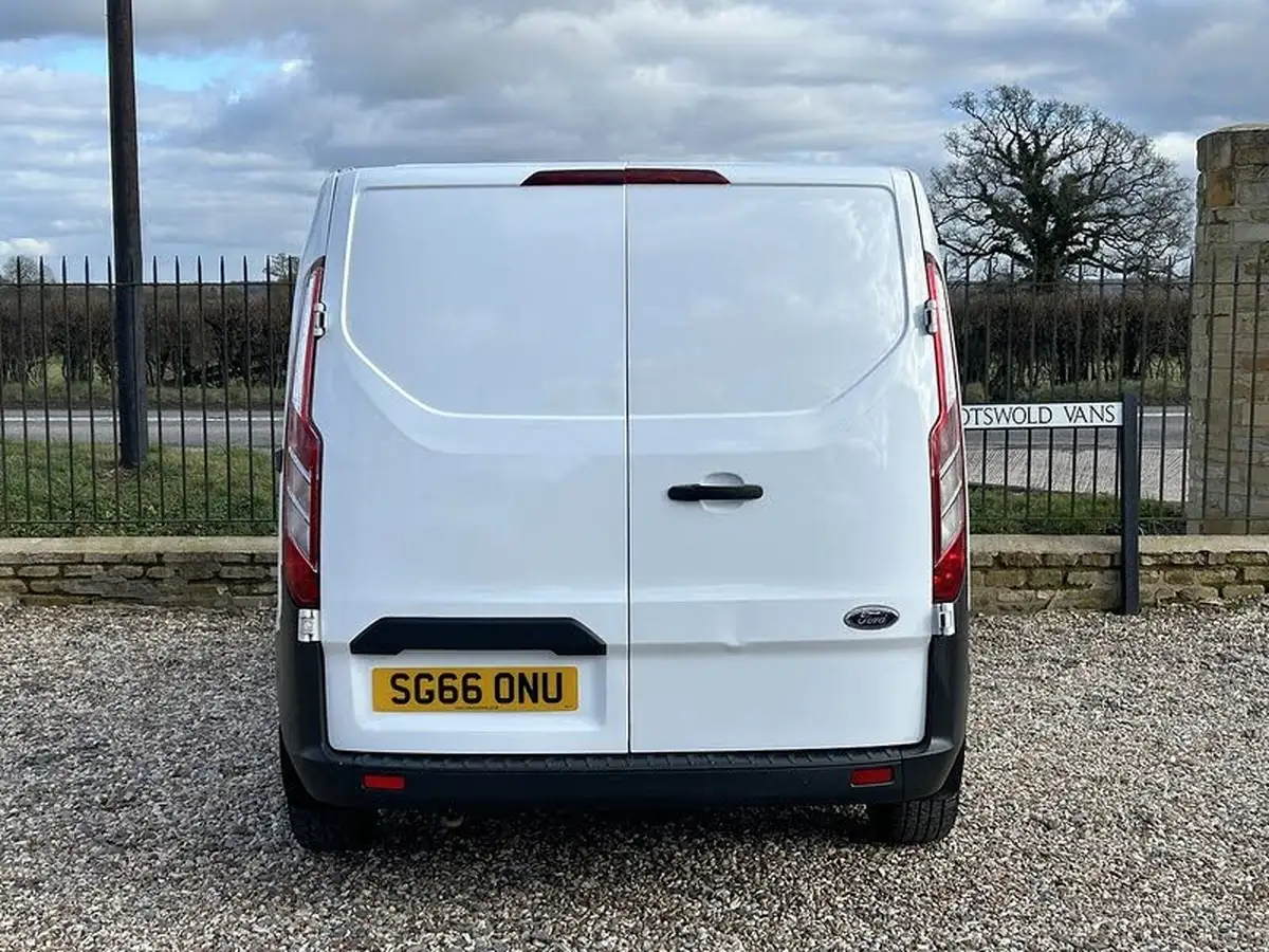 2016-ford-transit-custom-20tdci-290-l1h1-105pseu6-panel-van-big-14