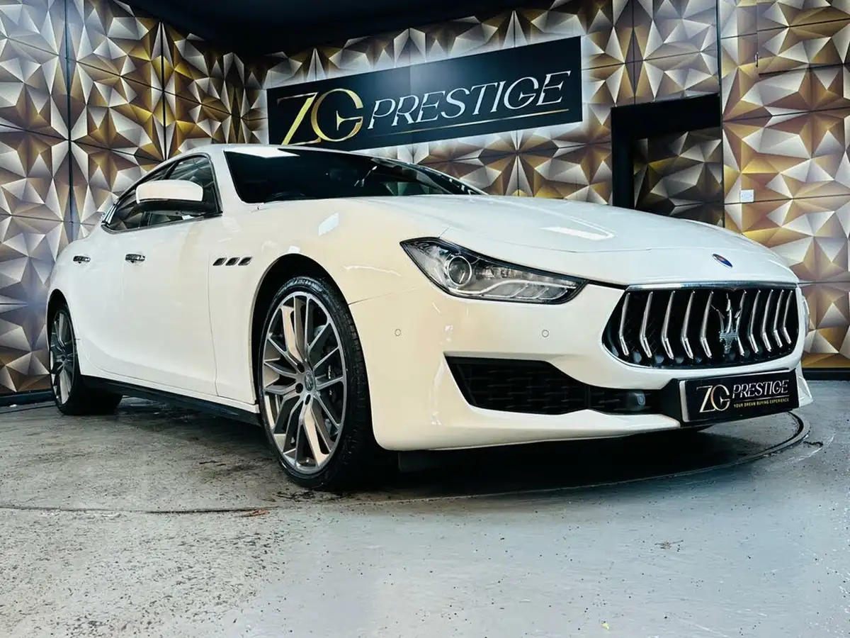 2019-maserati-ghibli-30-big-29