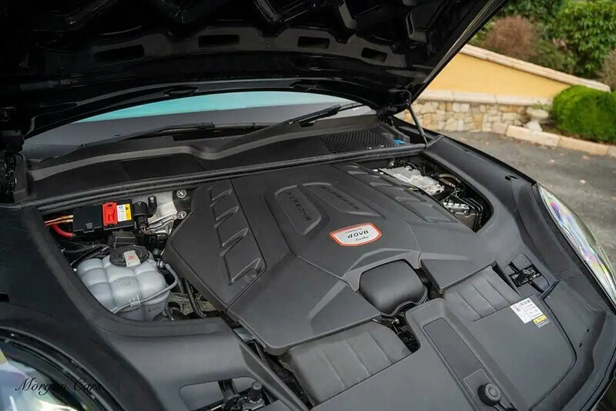 2019-porsche-cayenne-40-v8-turbo-coupe-big-54