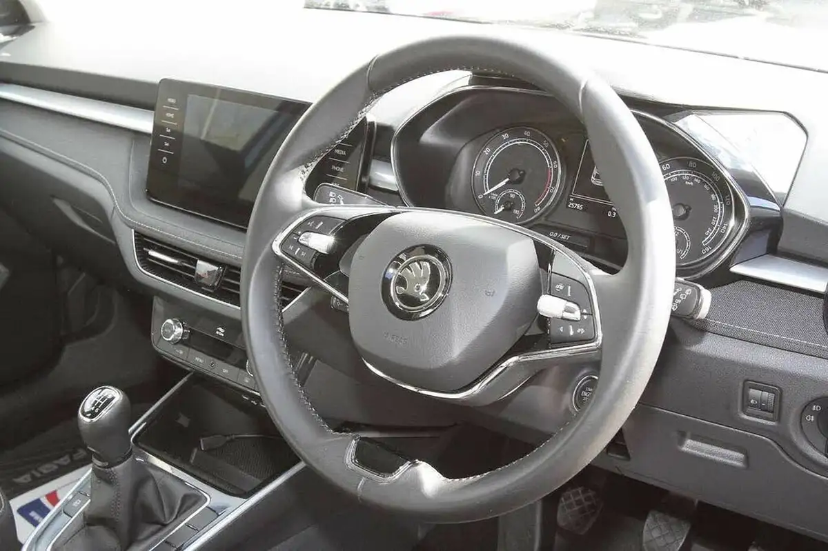 2023-skoda-fabia-10-tsi-se-l-110ps-big-5
