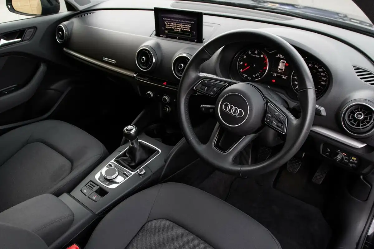 2018-audi-a3-15-tfsi-se-technik-big-4