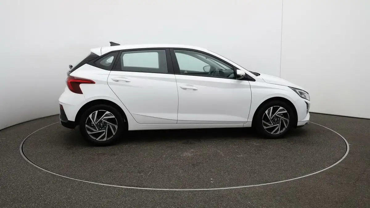 2024-hyundai-i20-10-t-gdi-advance-big-8