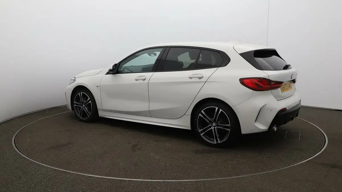 2023-bmw-1-series-15-118i-m-sport-lcp-dct-big-34