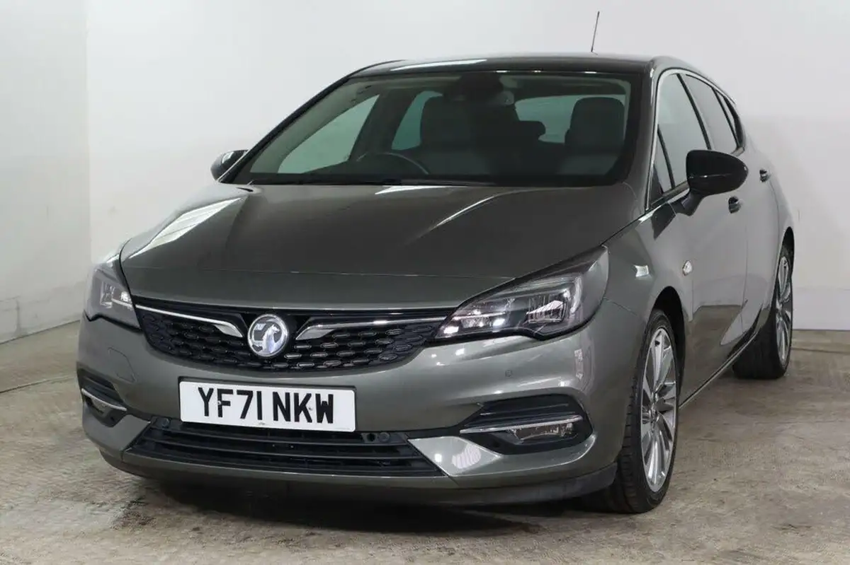 2021-vauxhall-astra-12-turbo-griffin-edition-hatchback-big-5