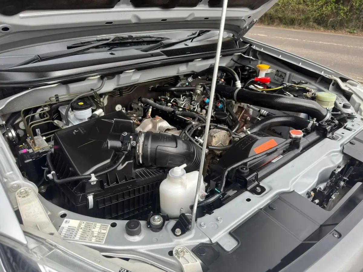 2018-isuzu-d-max-19td-eiger-big-39