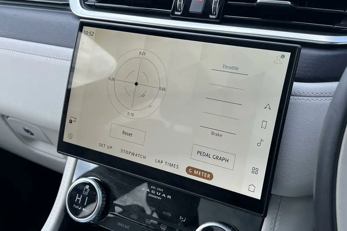 2023-jaguar-f-pace-20-d200-r-dynamic-hse-black-big-51