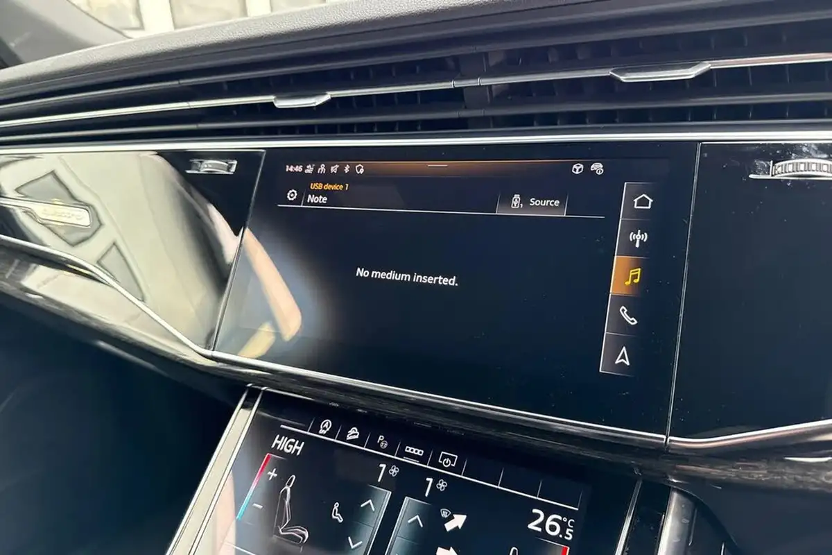 2022-audi-q7-30-55-tfsi-black-edition-big-37