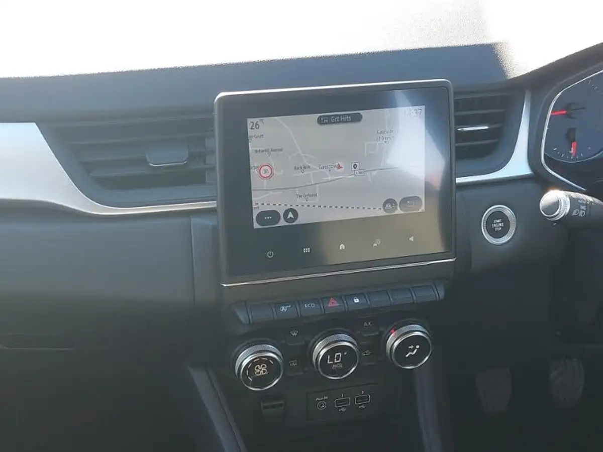 2021-renault-captur-10-tce-iconic-90ps-big-10
