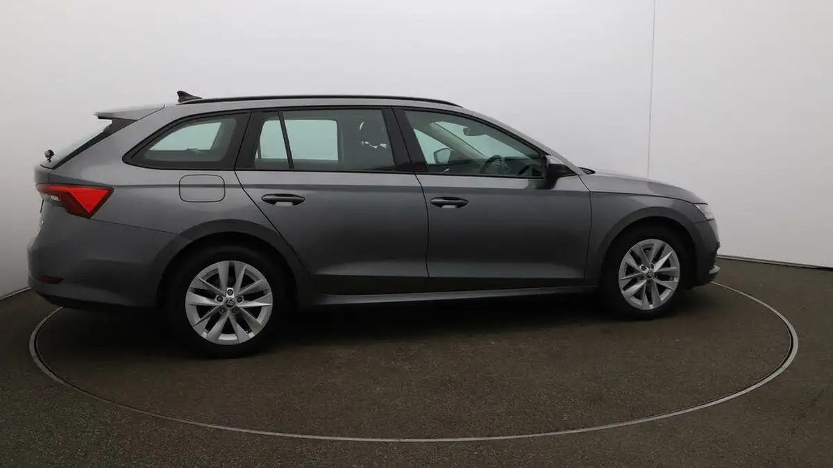 2022-skoda-octavia-14-tsi-se-technology-estate-big-43