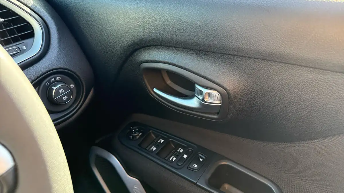 2018-jeep-renegade-16-multijet-ii-longitude-ddct-big-21