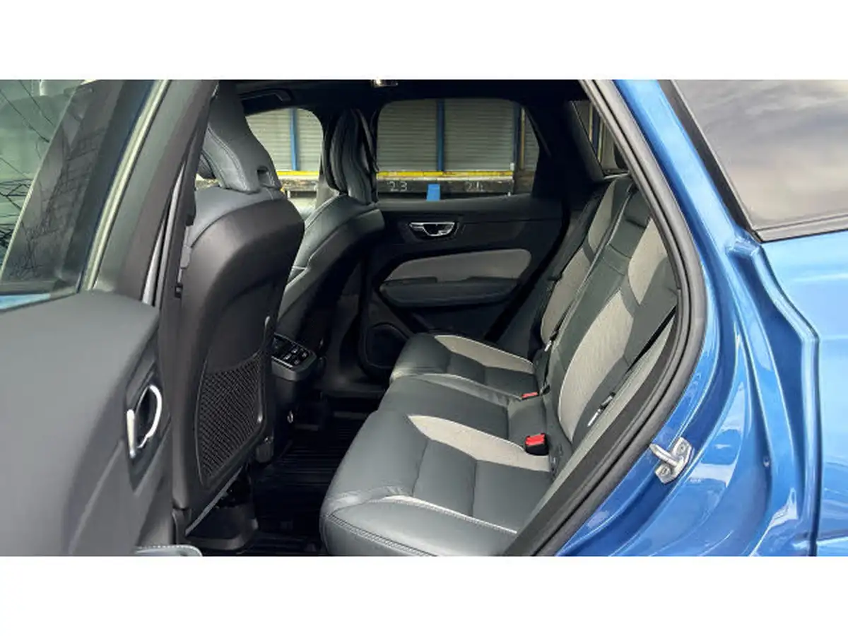 2020-volvo-xc60-20td-b4-r-design-pro-awd-big-15