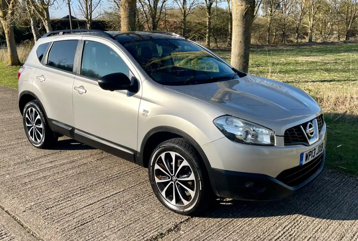 2013-nissan-qashqai-16-360-big-4