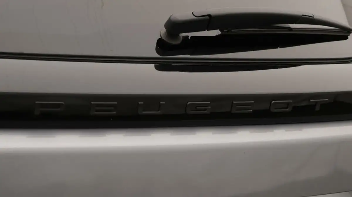 2024-peugeot-2008-suv-12-puretech-allure-130ps-big-20