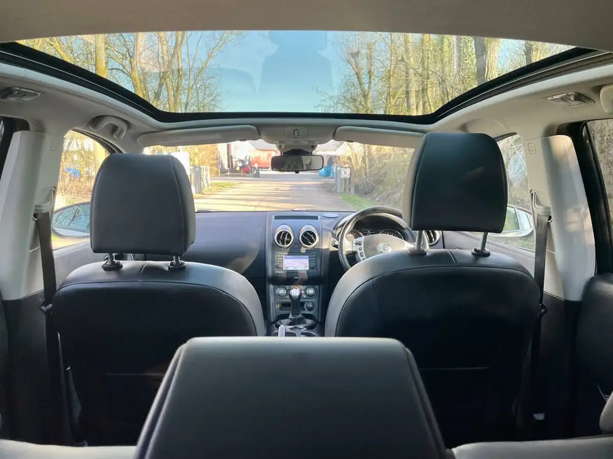 2013-nissan-qashqai-16-360-big-28