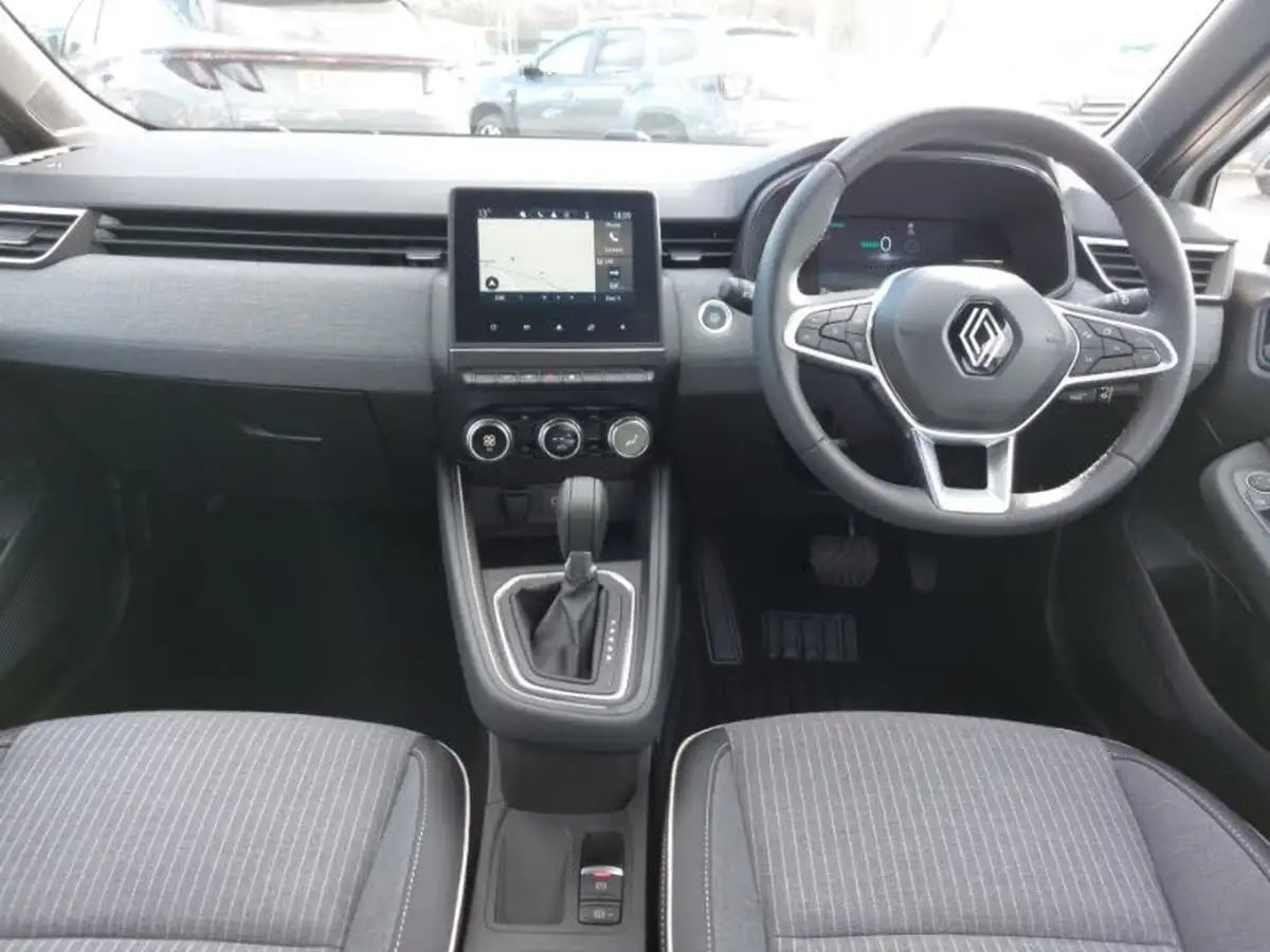 2024-renault-clio-16-techno-big-2