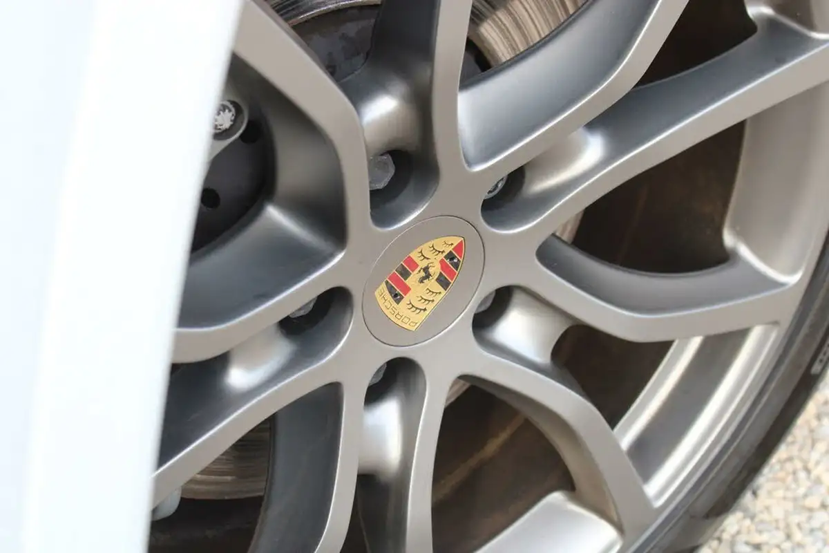 2019-porsche-cayenne-30-v6-s-big-43