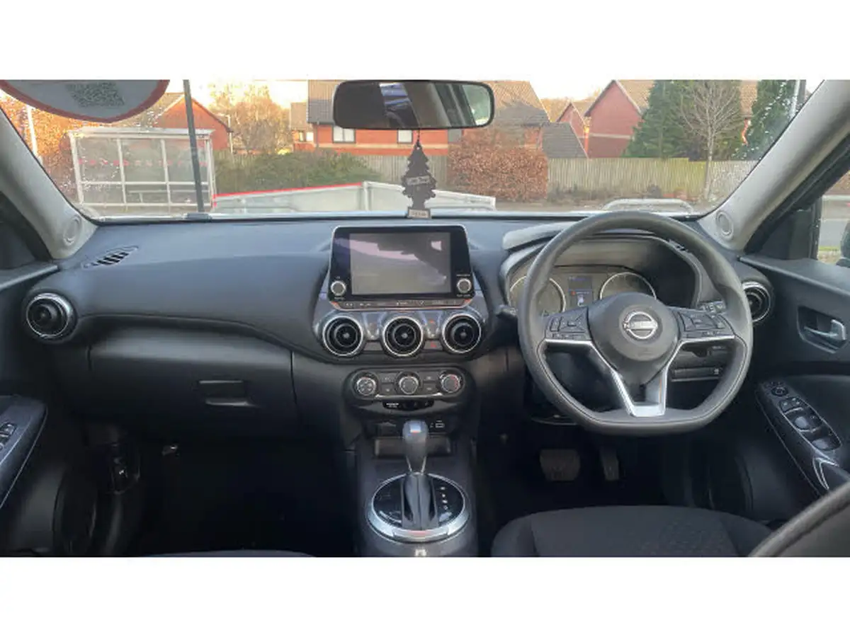 2023-nissan-juke-10-dig-t-acenta-dct-big-9