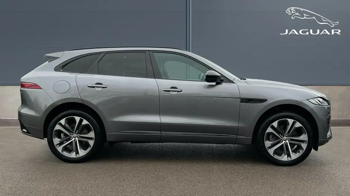 2023-jaguar-f-pace-20-p250-r-dynamic-hse-black-big-4