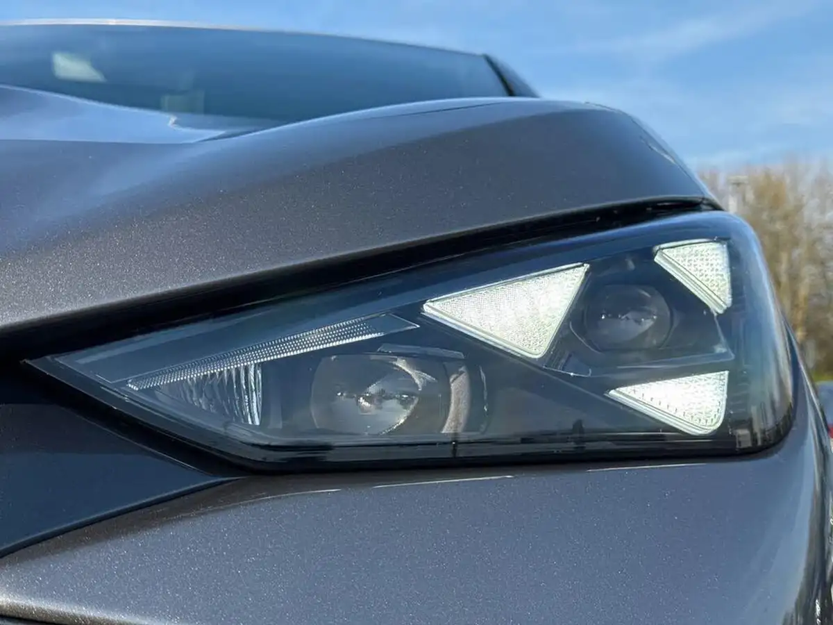 2024-cupra-born-e-v1-204ps-58kwh-big-24