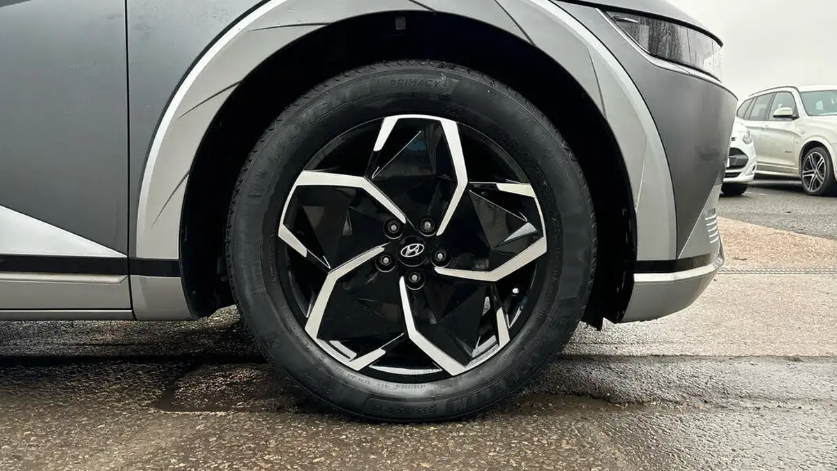 2021-hyundai-ioniq-5-e-premium-217ps-73kwh-rwd-big-19