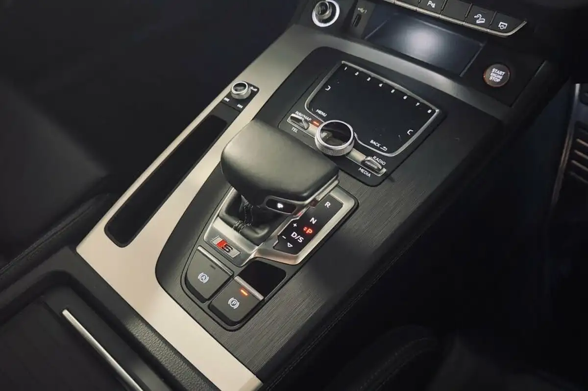 2020-audi-sq5-30tdi-347ps-station-wagon-big-23