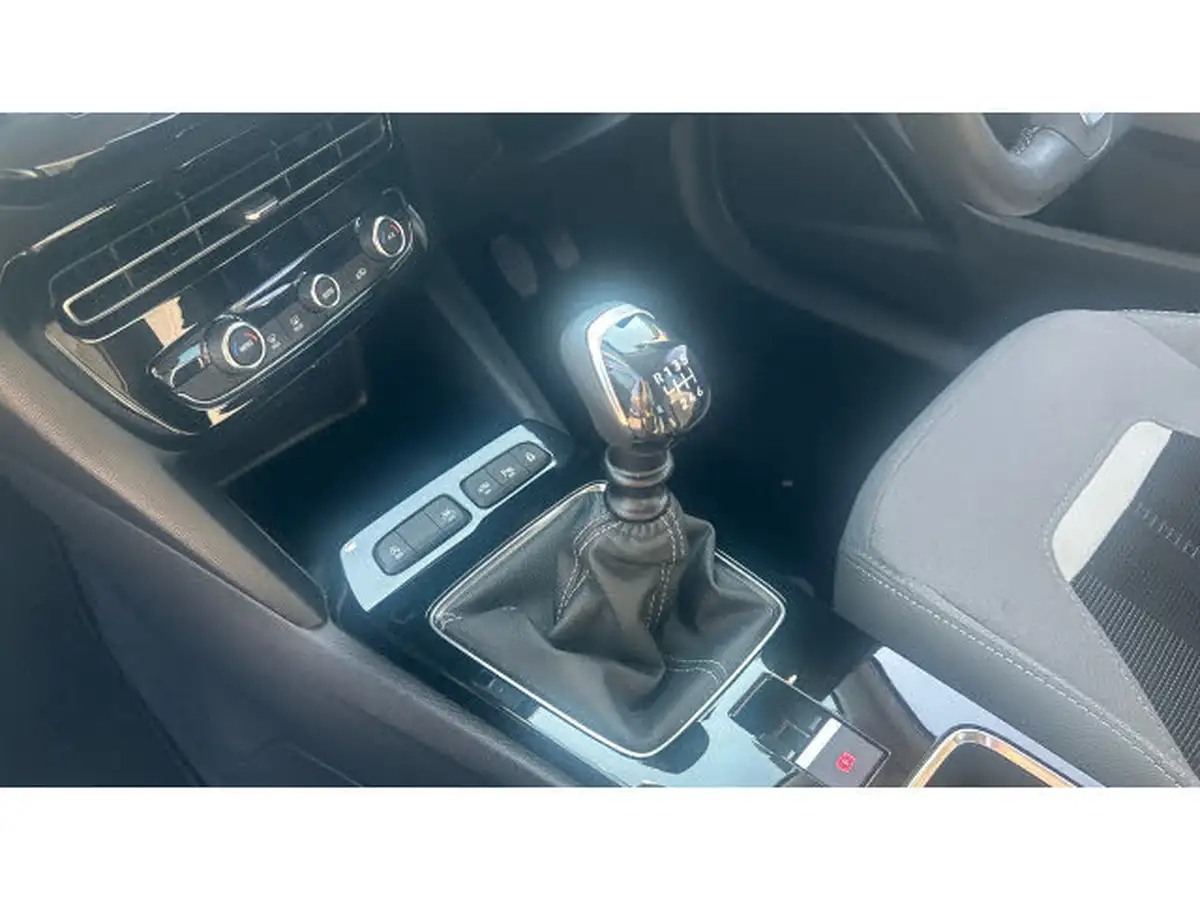2022-vauxhall-mokka-12-elite-premium-130ps-big-12