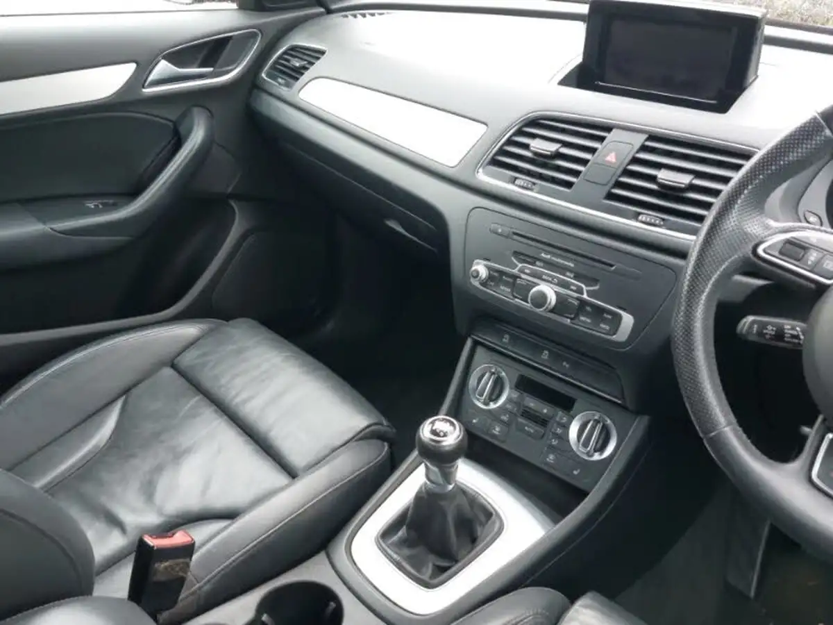 2014-audi-q3-20td-s-line-177ps-big-9