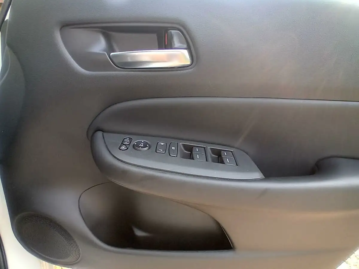 2020-honda-jazz-15-i-mmd-ex-big-35