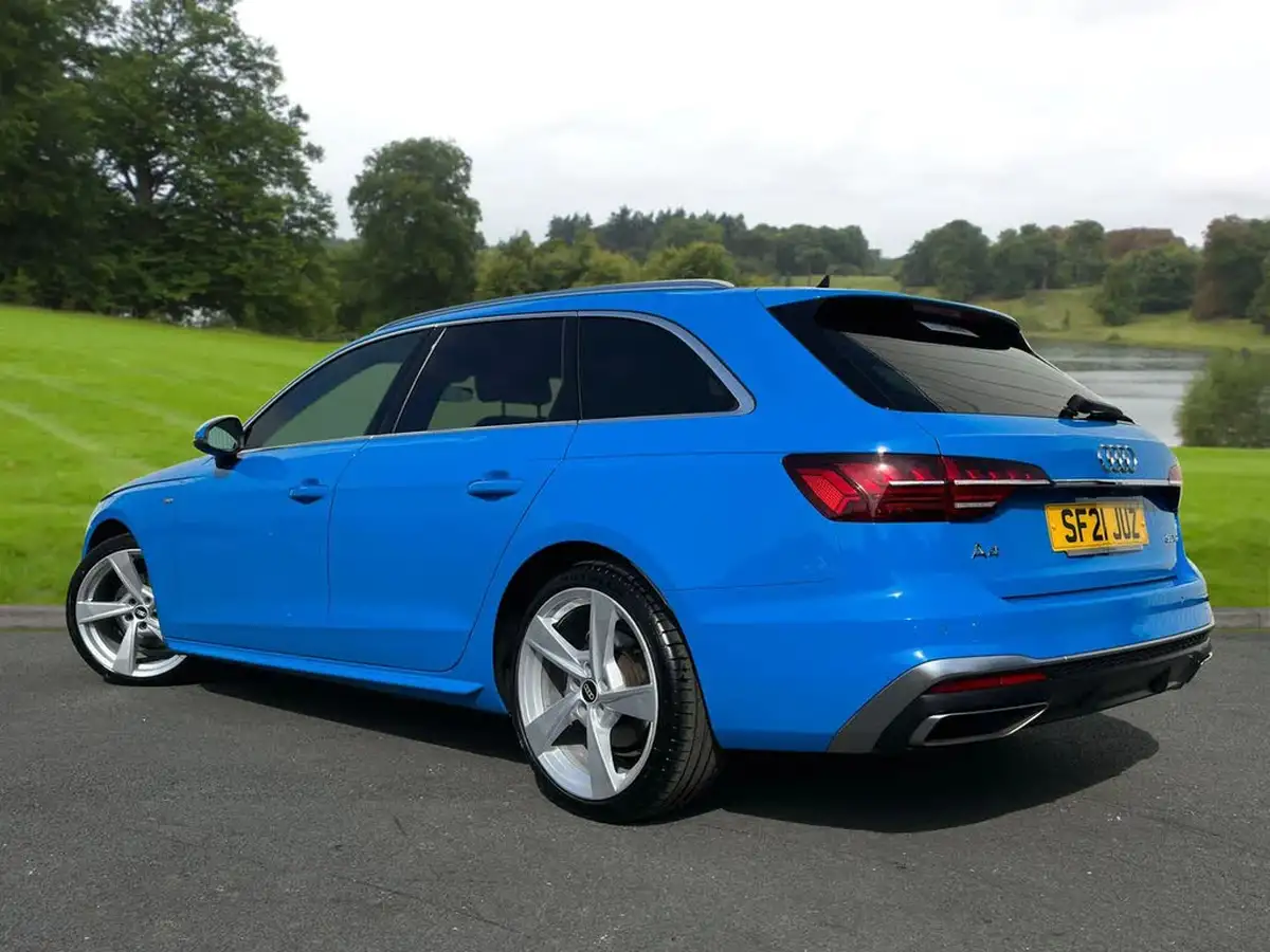 2021-audi-a4-avant-20-35-tdi-s-line-big-2