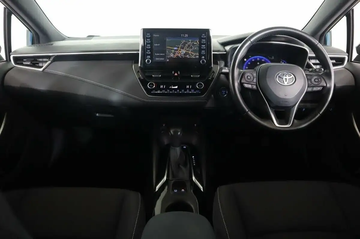 2020-toyota-corolla-18-vvt-i-icon-tech-spare-wheel-touring-sports-5d-big-11