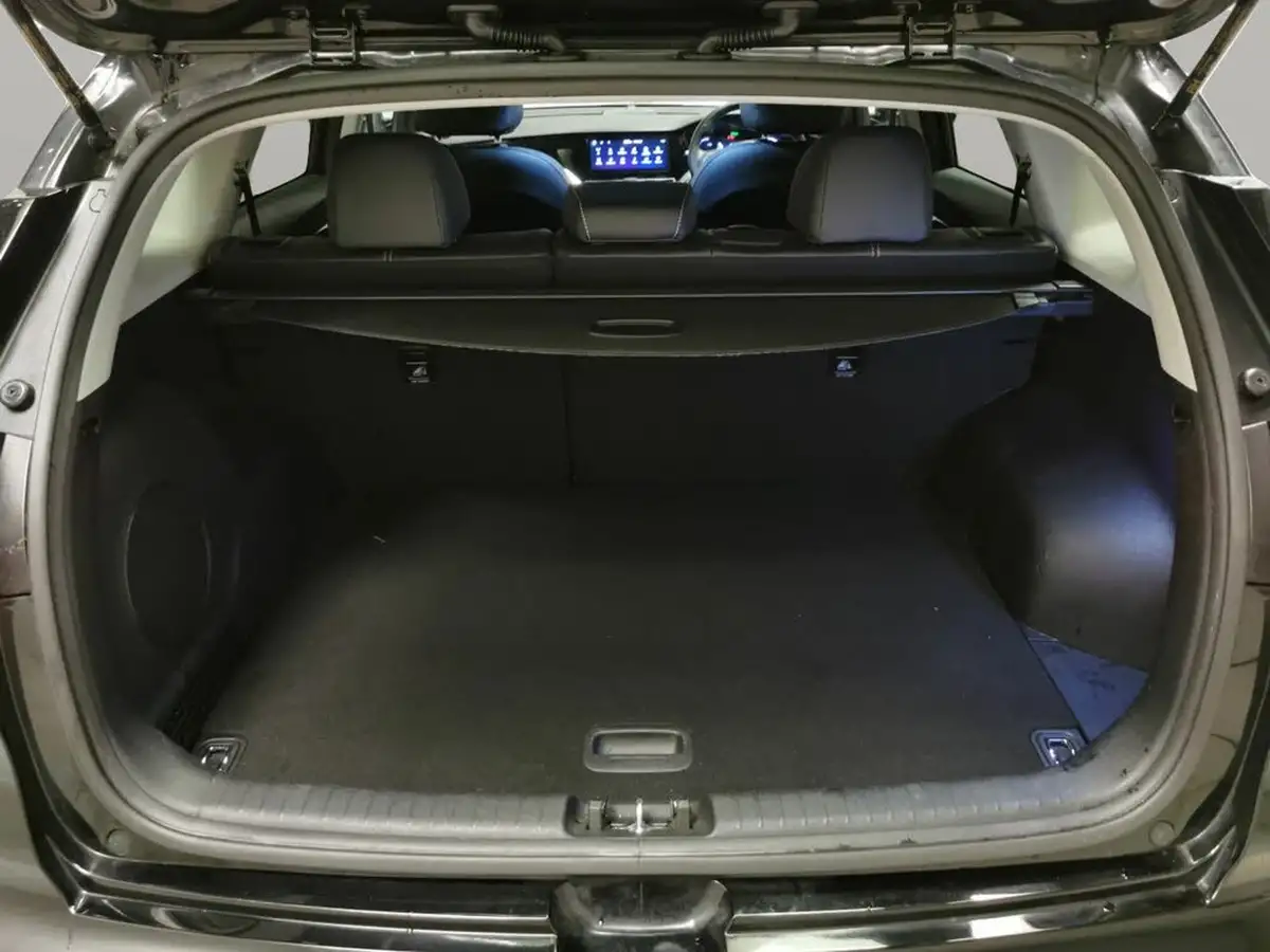 2021-kia-e-niro-ev-4-big-45
