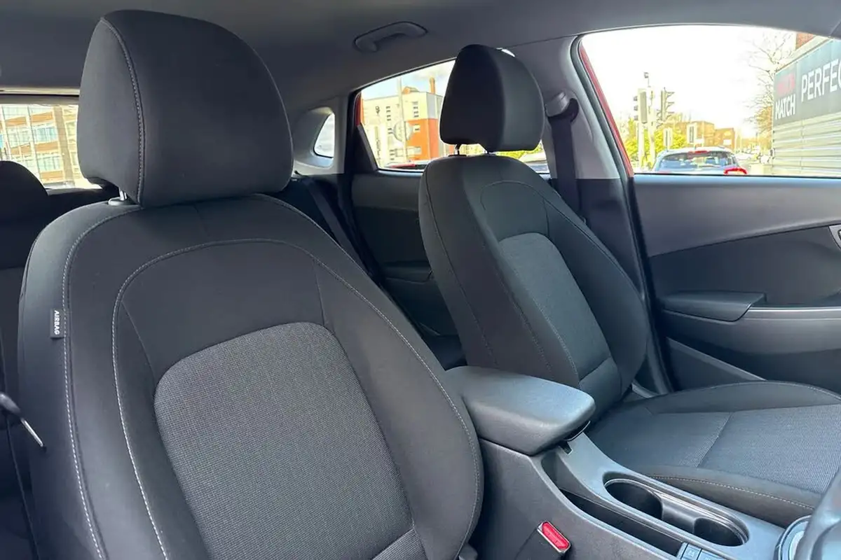 2022-hyundai-kona-16-gdi-premium-big-20