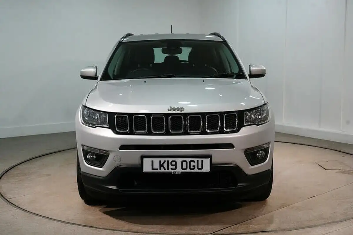 2019-jeep-compass-14-multiair-ii-longitude-big-2