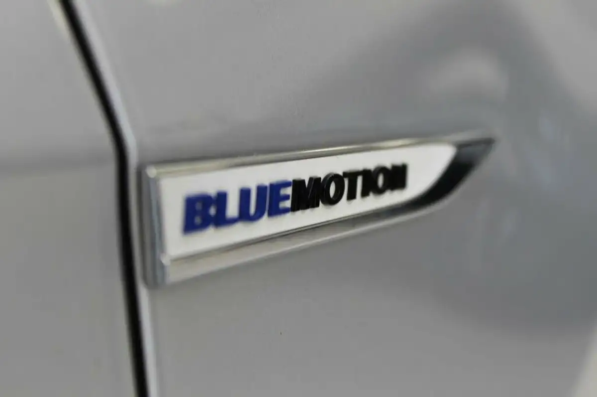 2017-volkswagen-golf-10-tsi-match-bluemotion-edition-5d-dsg-big-44