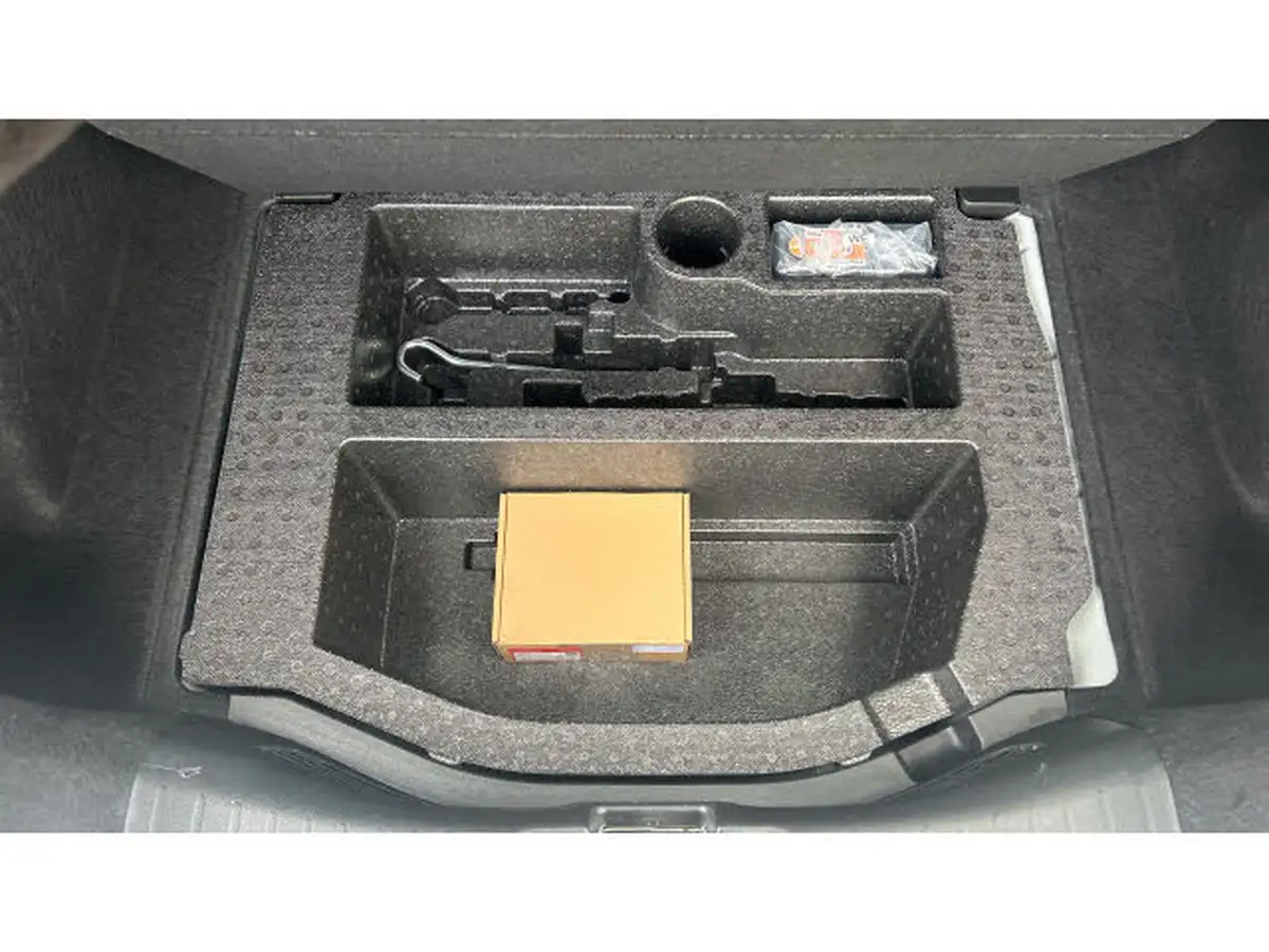 2018-honda-jazz-13-i-vtec-se-cvt-big-32