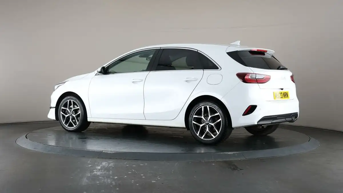 2022-kia-ceed-15-t-gdi-3-hatchback-big-67